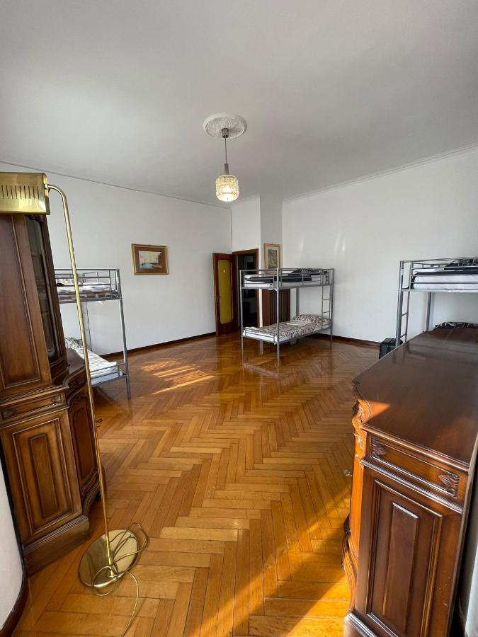 Hostel Corner 32 Milano Dış mekan fotoğraf