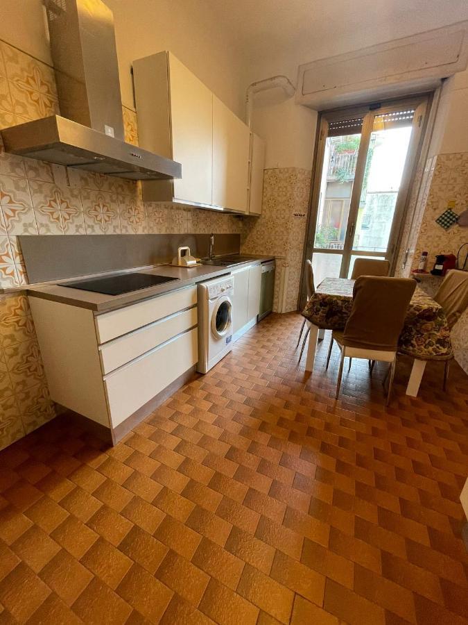 Hostel Corner 32 Milano Dış mekan fotoğraf