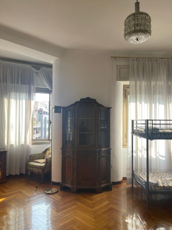 Hostel Corner 32 Milano Dış mekan fotoğraf